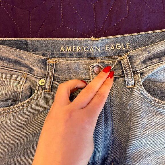 American Eagle Outfitters - High-Rise Straight-Leg Distressed Jeans - Picture 5 of 7